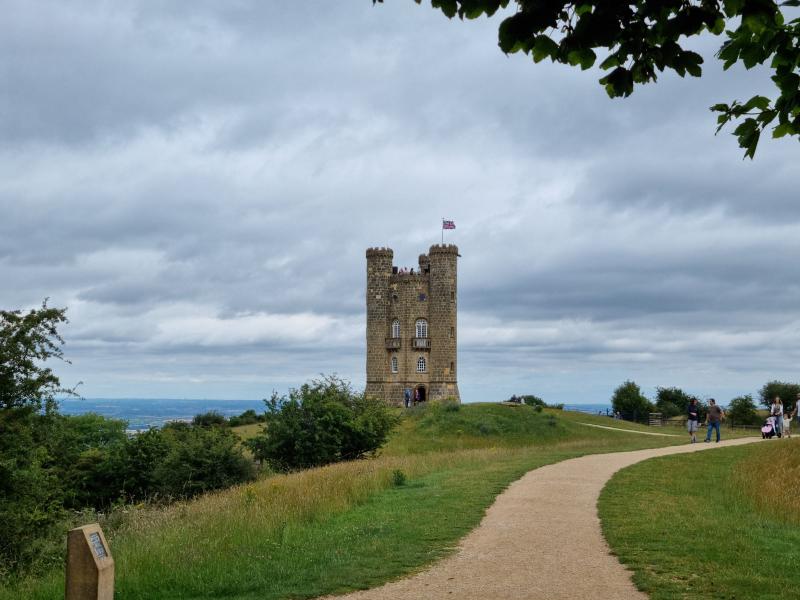 BROADWAY (Angleterre) - Tour de Broadway