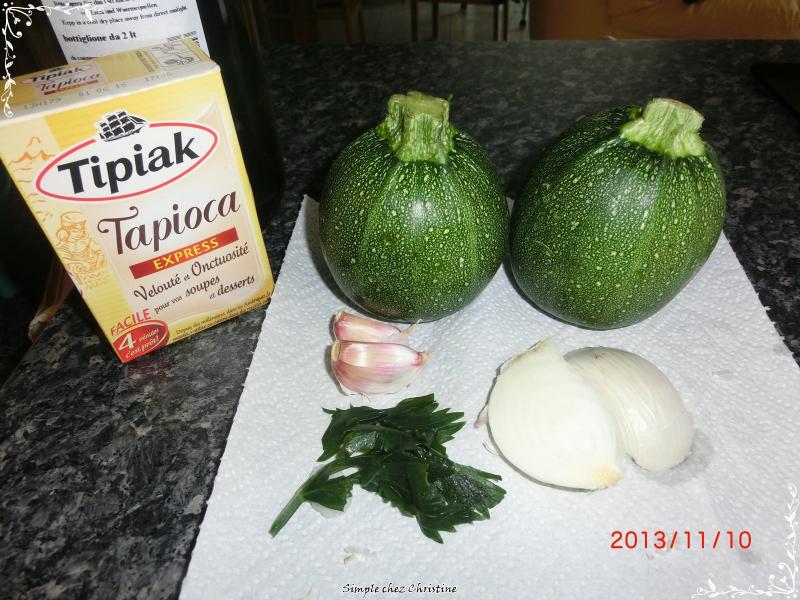 Velout aux courgettes, tapioca et fromage de chvre